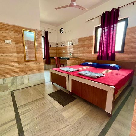 Laxmi Lodge Rishīkesh Esterno foto