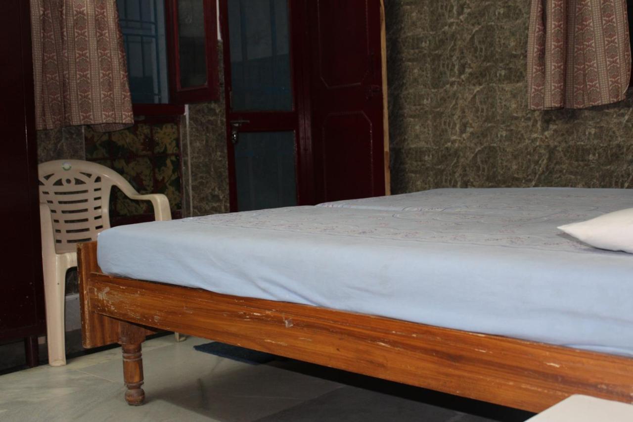 Laxmi Lodge Rishīkesh Esterno foto