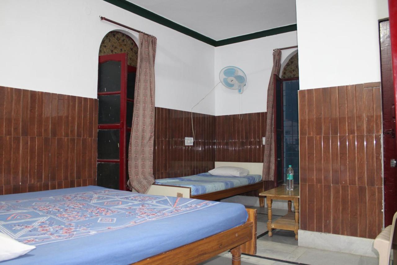 Laxmi Lodge Rishīkesh Esterno foto