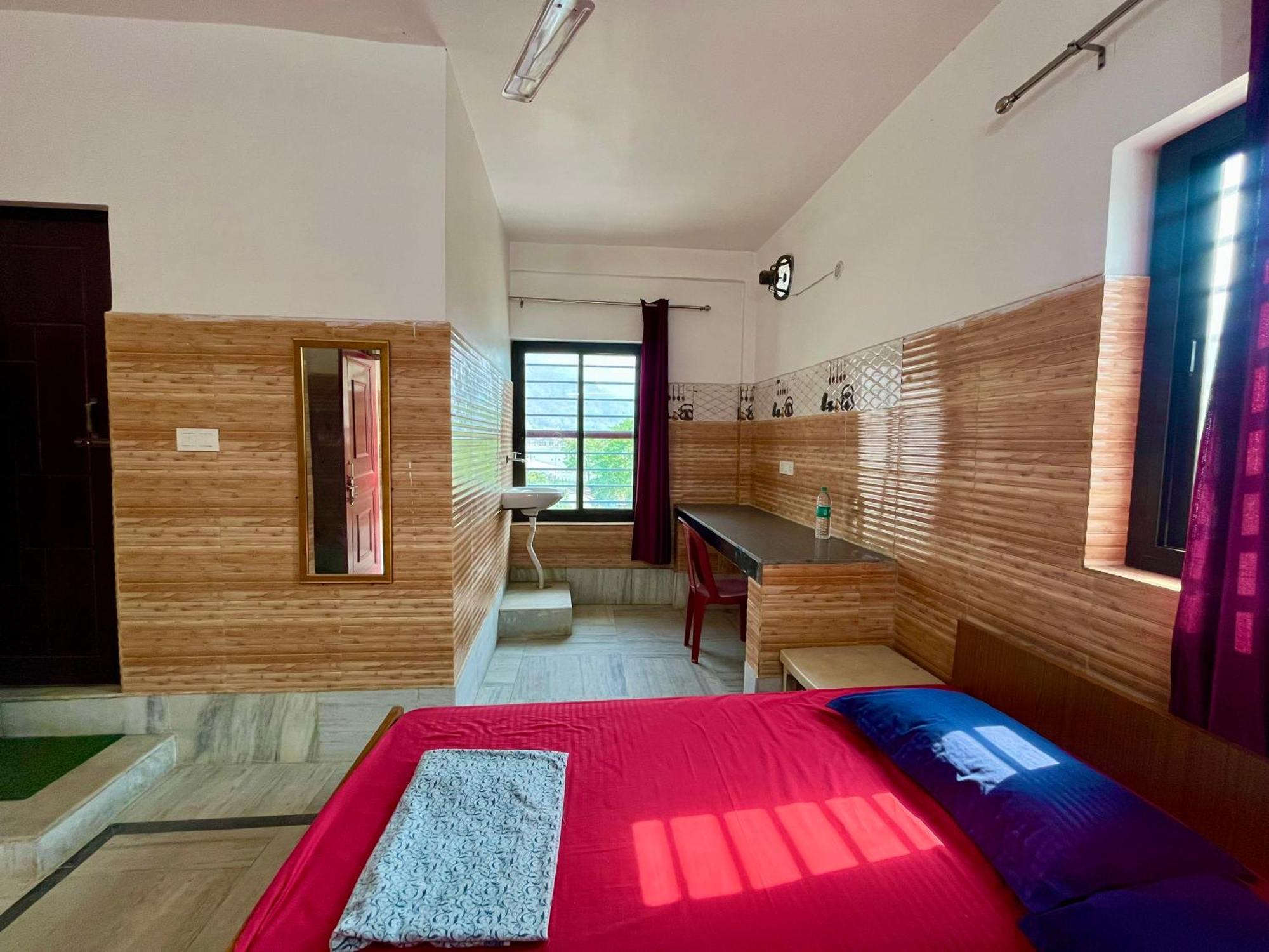 Laxmi Lodge Rishīkesh Esterno foto