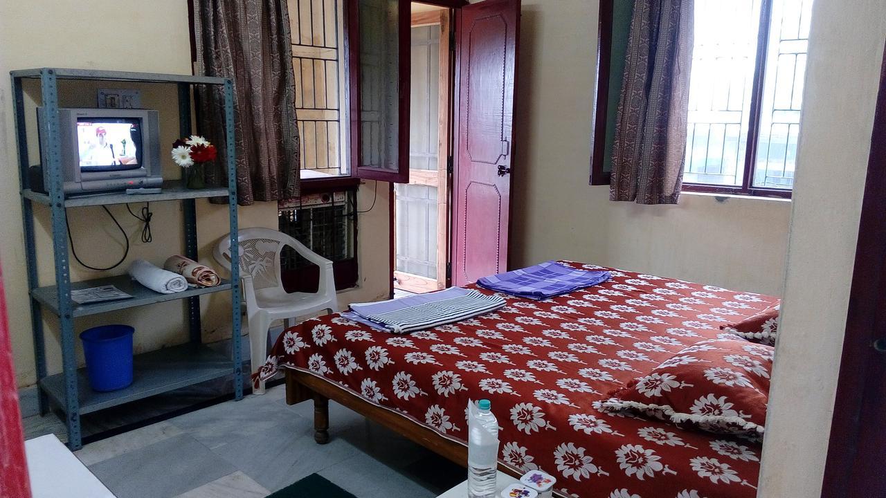 Laxmi Lodge Rishīkesh Esterno foto